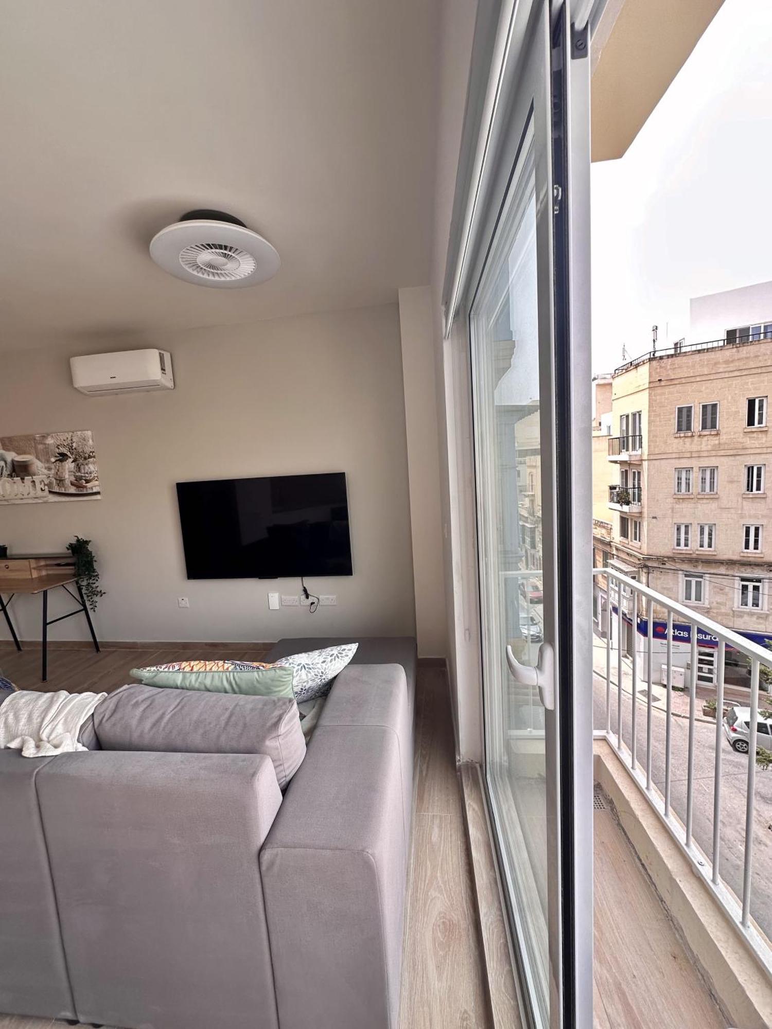 Appartamento The Rue Gzira Esterno foto