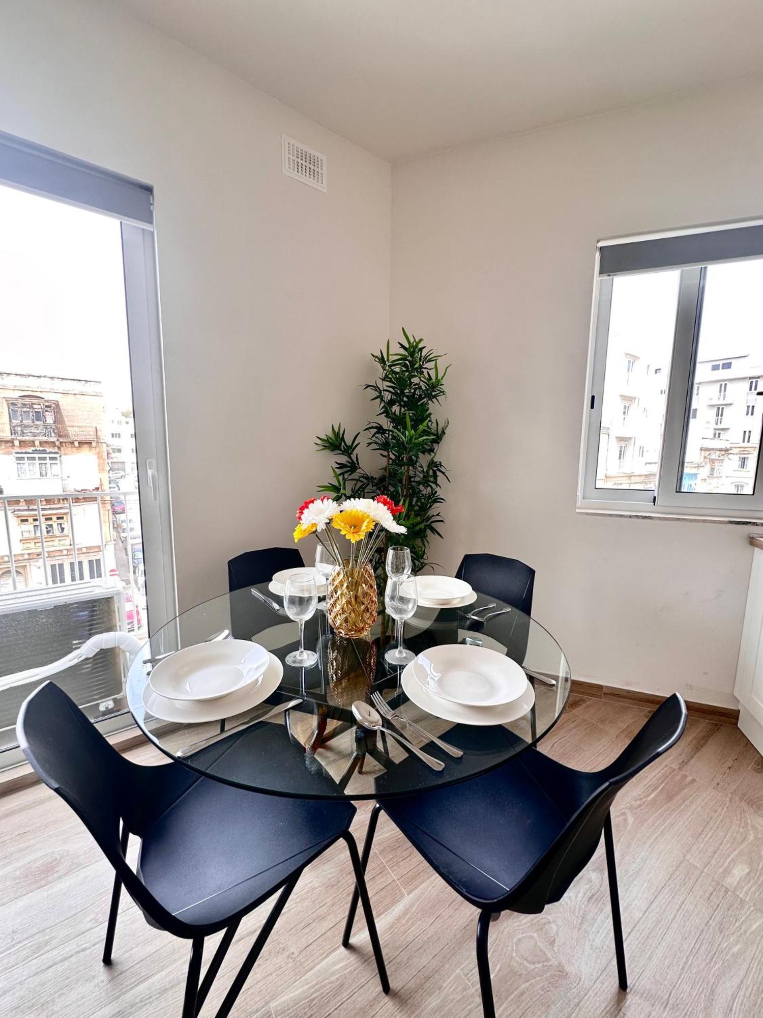 Appartamento The Rue Gzira Esterno foto